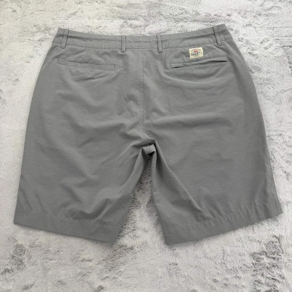 Faherty Shorts Mens 35 Gray Chino Microfiber Stretch Drawstring 8 Inseam All Day